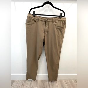 Men’s LuluLemon ABC Classic-Fit size 38” - 34”
